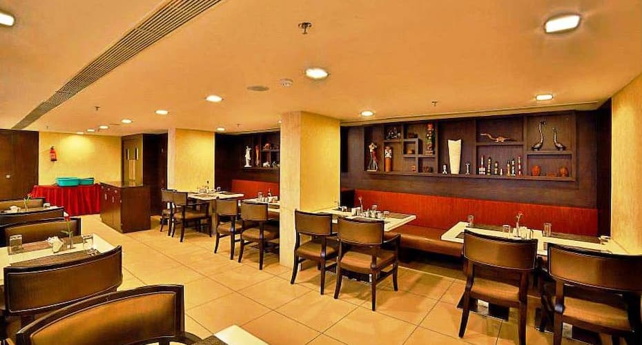 SVN Grand Hotel, Kakinada 4